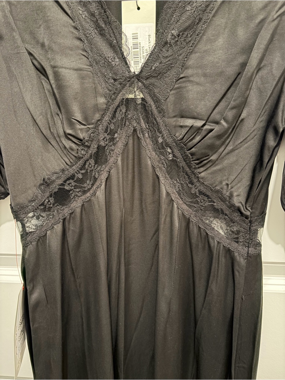 Never Fully Dressed Black Lace May Dress - Picture 5 of 6